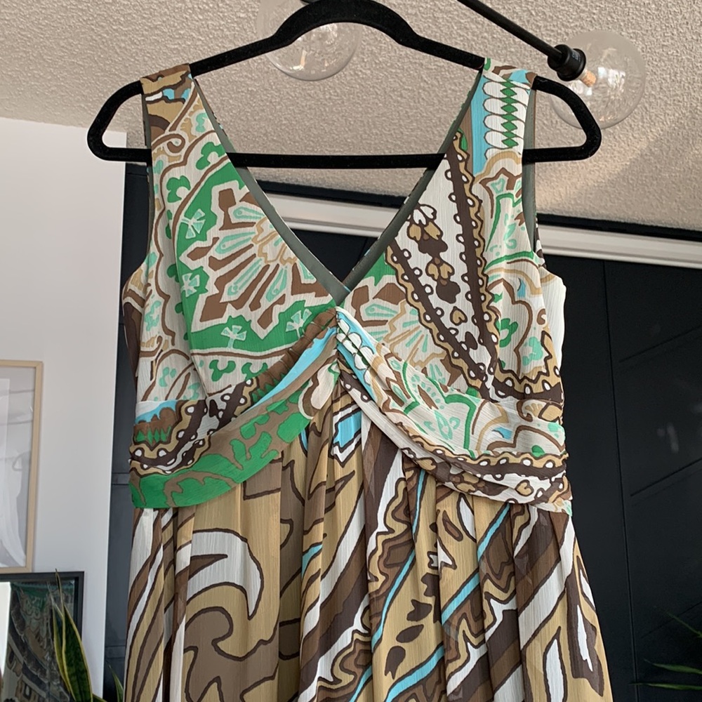 Green Print Long Gown - Picture 2 of 4